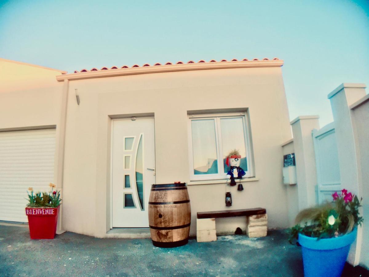 "Le Pirate Beneze"Gite Insolite,Situation Ideale,Accueil Attentionne Trizay Exterior photo